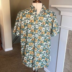 Mens Acylic short sleeved button down shirt